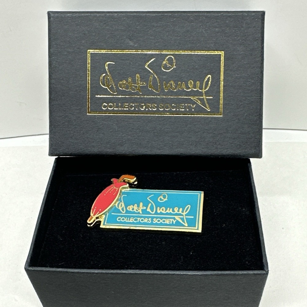 WDCC Walt Disney Collector's Society Exclusive Pin Red Jiminy Cricket Umbrella